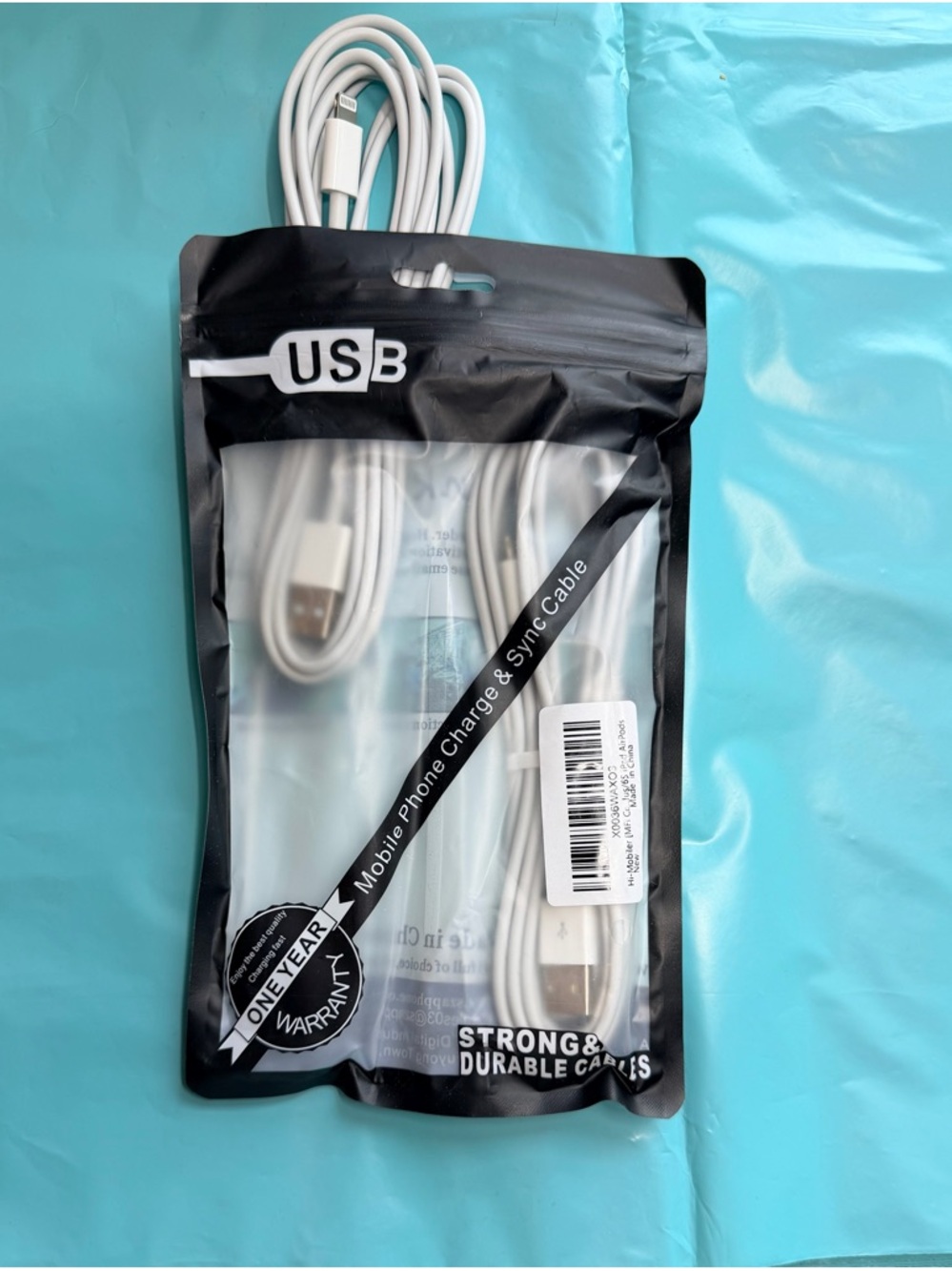 White USB Mobile Phone Charging & Sync Cable